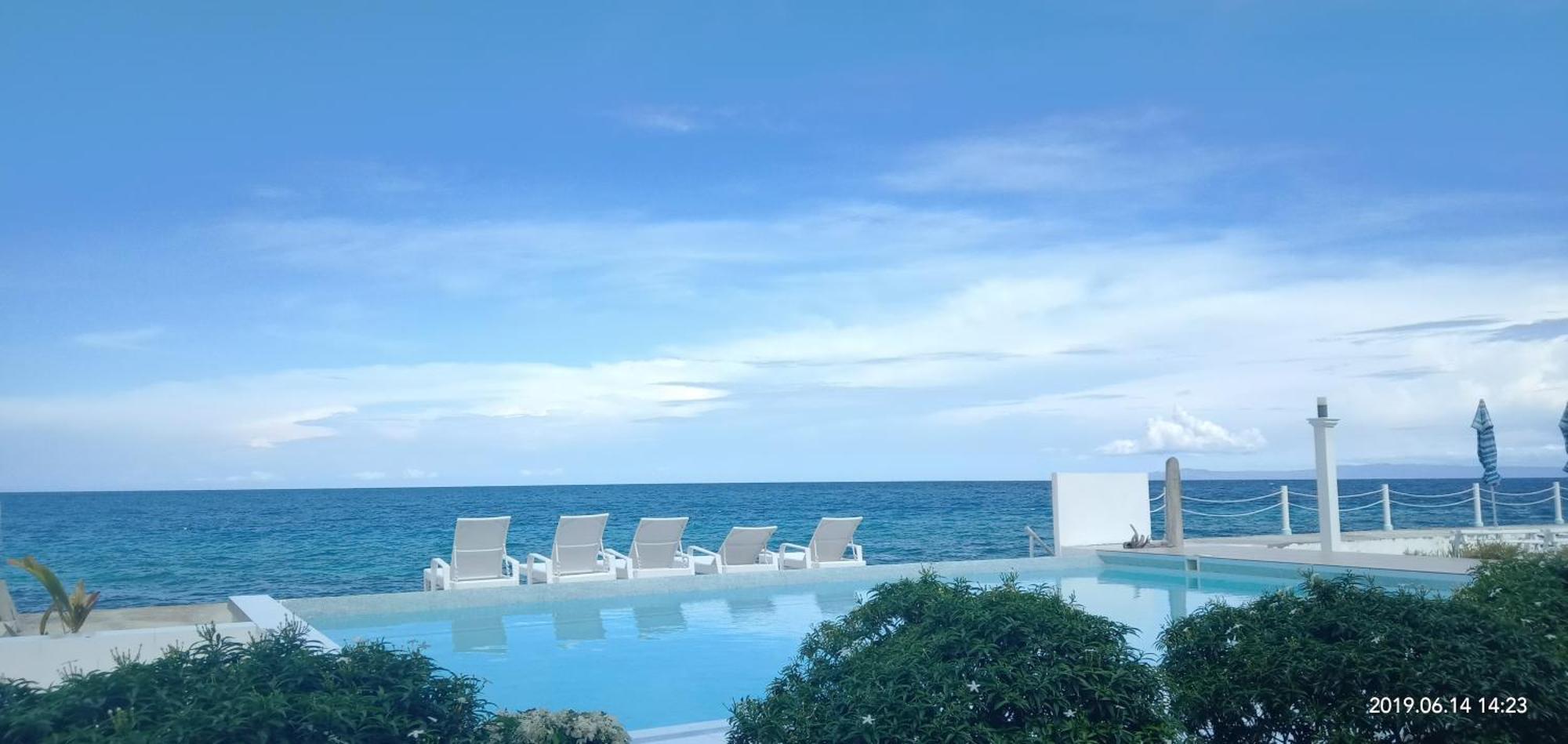 Seascape Beach Resort オスロブ エクステリア 写真