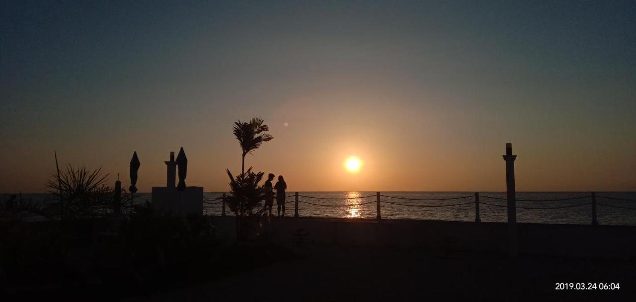 Seascape Beach Resort オスロブ エクステリア 写真