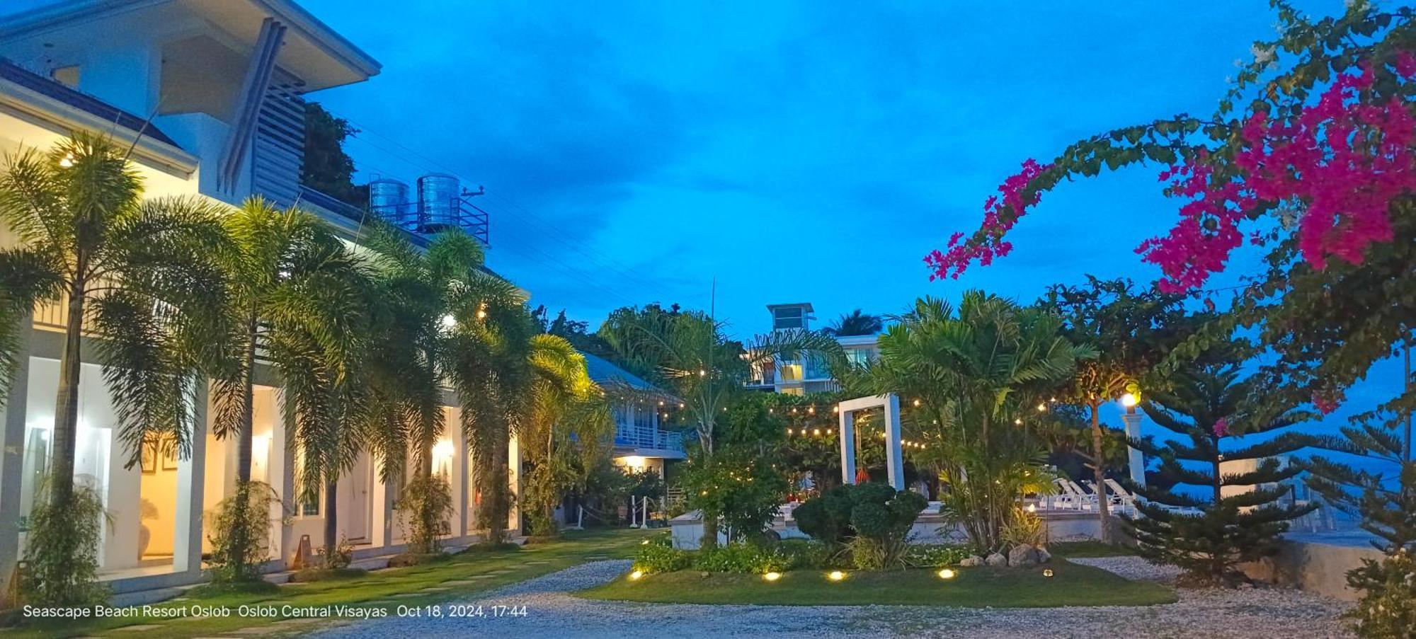 Seascape Beach Resort オスロブ エクステリア 写真